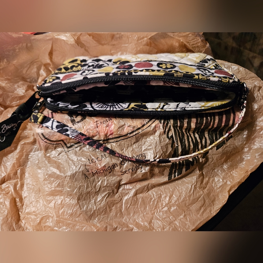 #532- VB "Cocoa Moss Design" Wristlet/Clutch - Picture 4 of 6